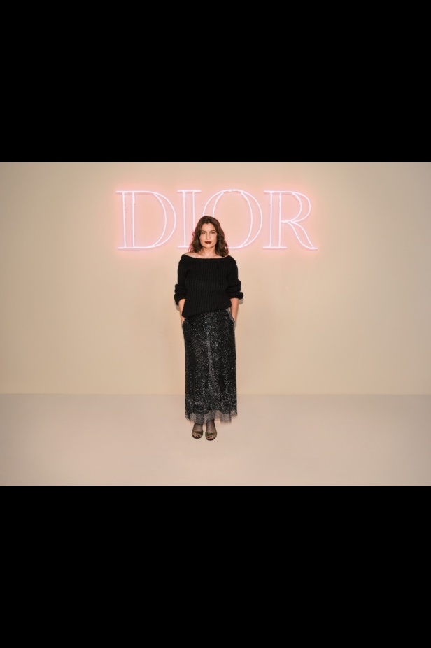 مجموعة ديور Pre-Fall 2024 تجمع بين باريس ونيويورك وتحتفي بلقاء الثقافتين 