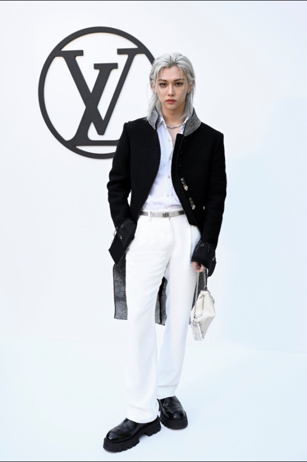 مجموعة Louis Vuitton لـCruise 2025.. تصاميم لافتة مزجت بين الماضي العريق والحداثة