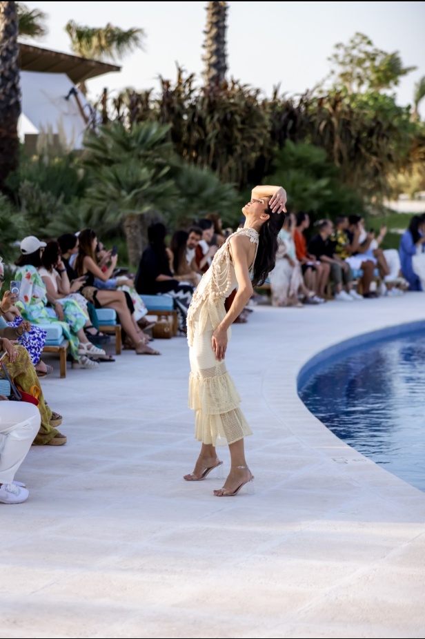 علامة Rebirth تختتم أسبوع البحر الأحمر للموضة بمجموعة مستوحاة من طبيعة المملكة