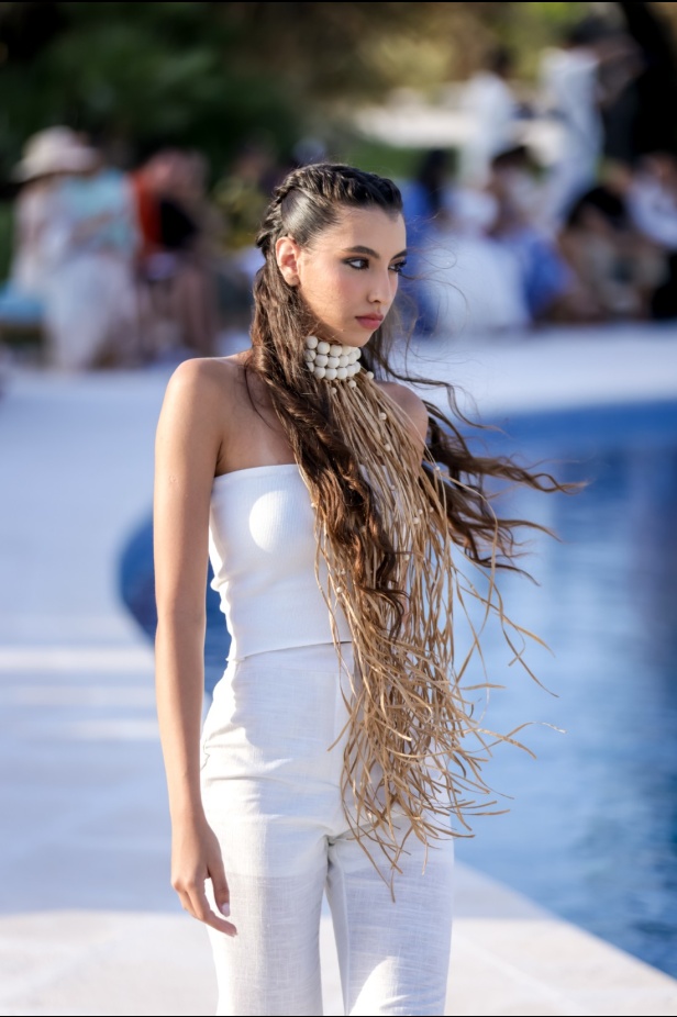 علامة Rebirth تختتم أسبوع البحر الأحمر للموضة بمجموعة مستوحاة من طبيعة المملكة