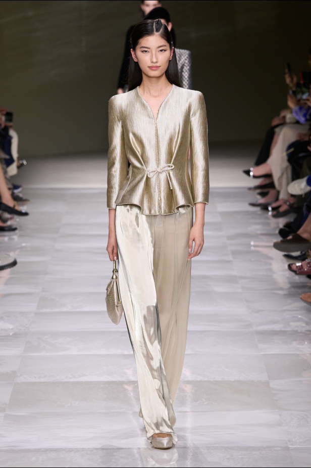 مجموعة Giorgio Armani Privee لخريف شتاء 2024-2025