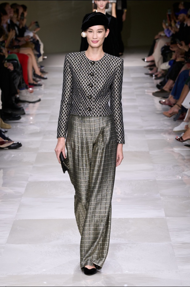 مجموعة Giorgio Armani Privee لخريف شتاء 2024-2025