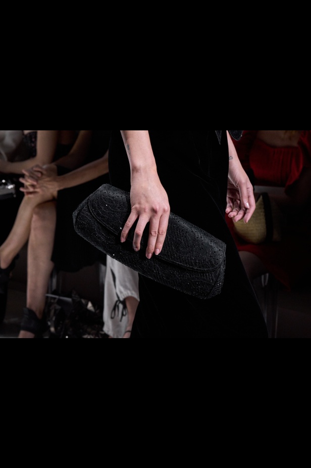 مجموعة Giorgio Armani Privee لخريف شتاء 2024-2025