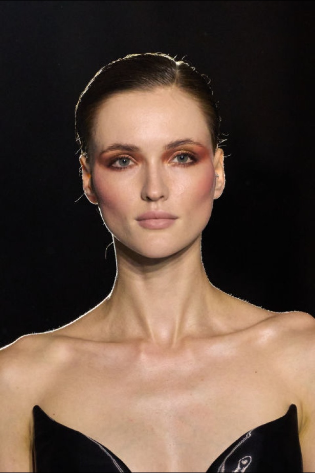 اطلالات جمالية لمﺠﻤﻮﻋﺔ ﺟﻮرج ﺷﻘﺮا لخريف وﺷﺘﺎء 2024-2025