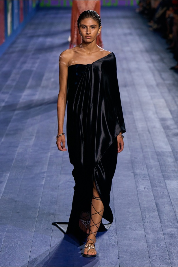 مجموعة Christian Dior لموسم خريف وشتاء 2025