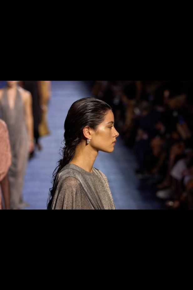 اطلالات جمالية لمجموعة Christian Dior لموسم خريف وشتاء 2025