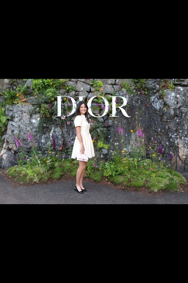 مجموعة ديور Cruise 2025 تحتفل بالروابط القوية بين الدار واسكتلندا... وماريا غراتسيا كيوري تتبّع خطوات "كريستيان ديور" حول العالم