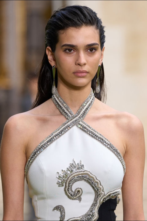 اطلالات جمالية لمجموعة George Hobeika لخريف 2024