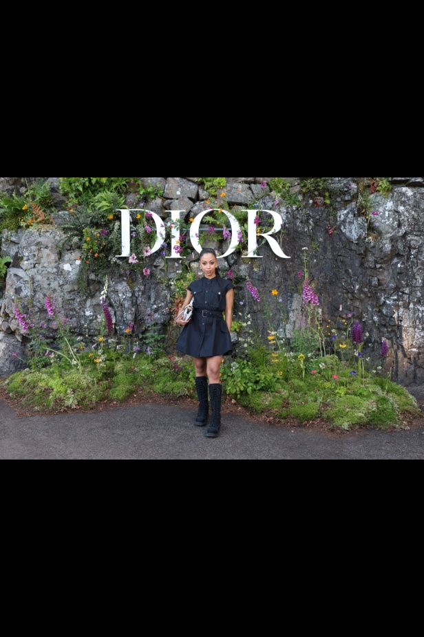 مجموعة ديور Cruise 2025 تحتفل بالروابط القوية بين الدار واسكتلندا... وماريا غراتسيا كيوري تتبّع خطوات "كريستيان ديور" حول العالم