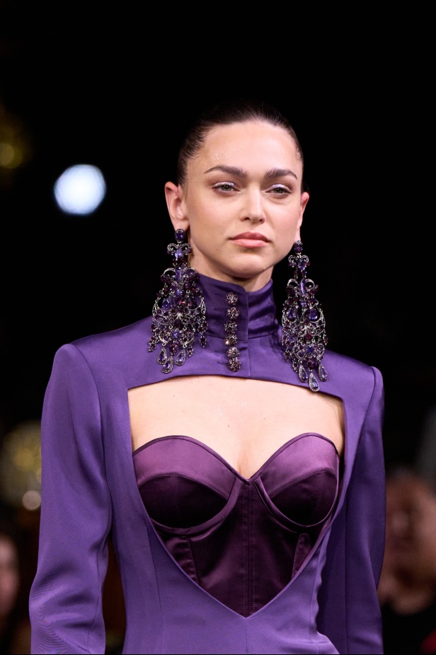مجموعة Alexis Mabille للهوت كوتور لموسم خريف 2024