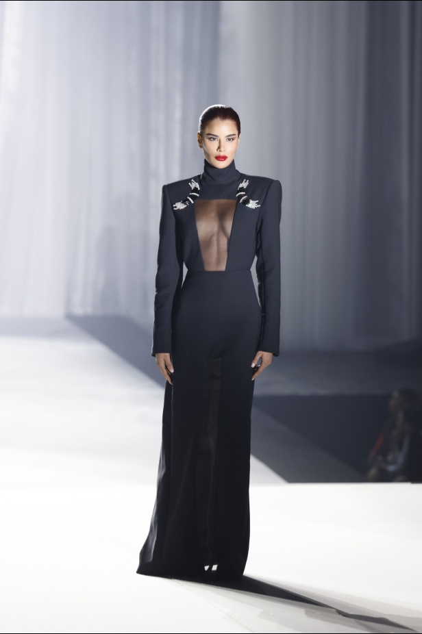 مجموعة "ستيفان رولاند" خريف و شتاء 2024 للأزياء الراقية