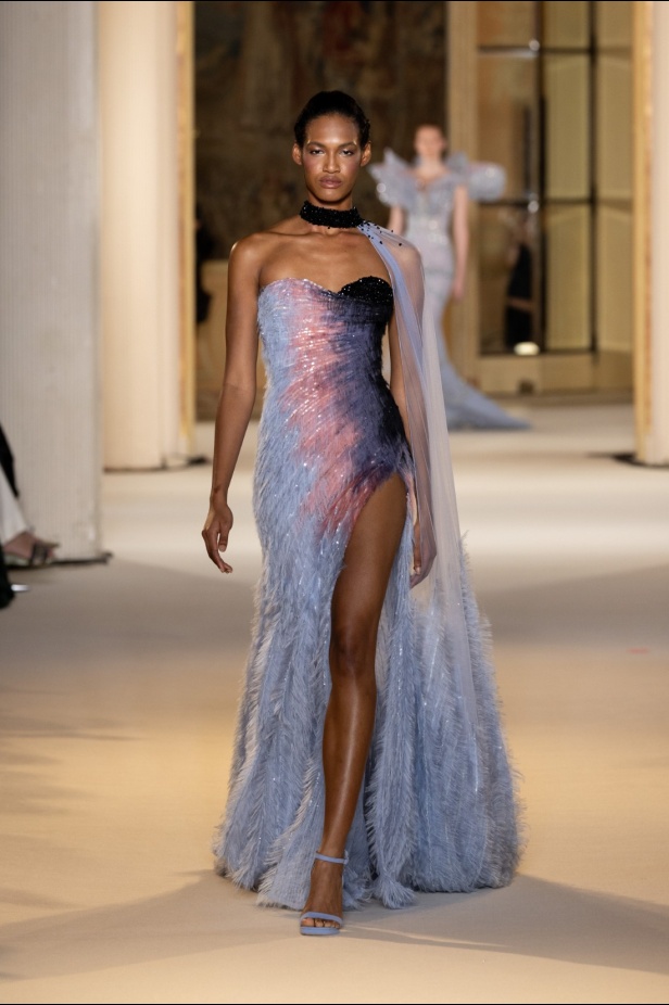 عناصر الطبيعة تستحوذ على مجموعة طوني ورد للأزياء الراقية وتتخذ أشكالاً عديدة من خلال التكاوين والقصات