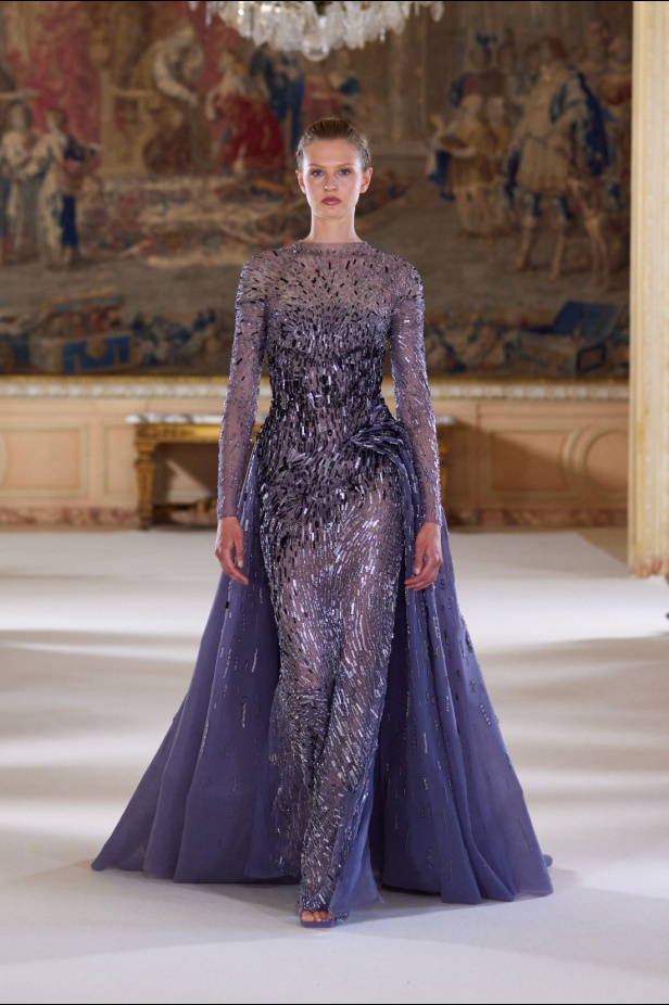 عناصر الطبيعة تستحوذ على مجموعة طوني ورد للأزياء الراقية وتتخذ أشكالاً عديدة من خلال التكاوين والقصات