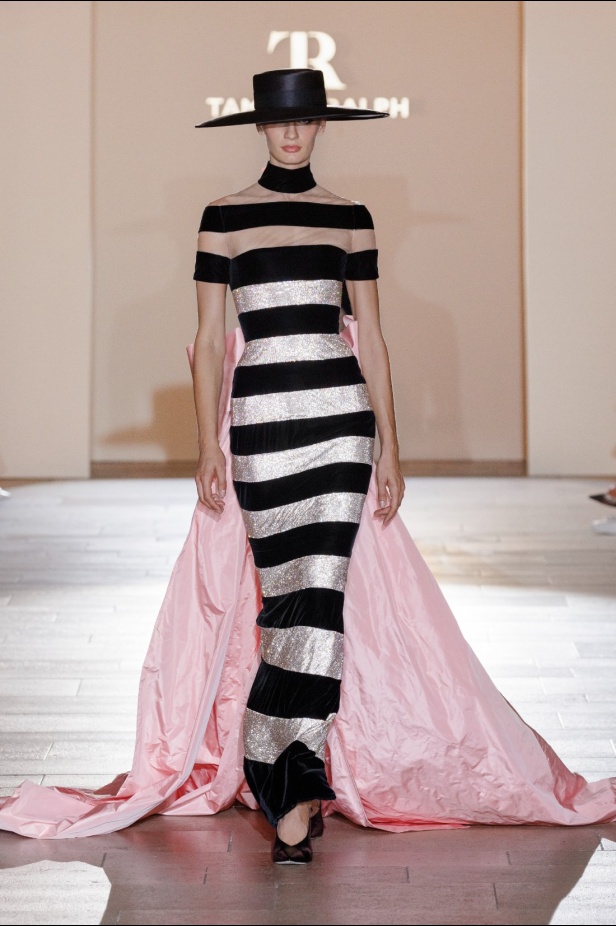 مجموعة Tamara Ralph للأزياء الراقية لموسم خريف وشتاء 2024-2025... عندما تعبّر التصاميم عن العاطفة والفن والروعة الدائمة