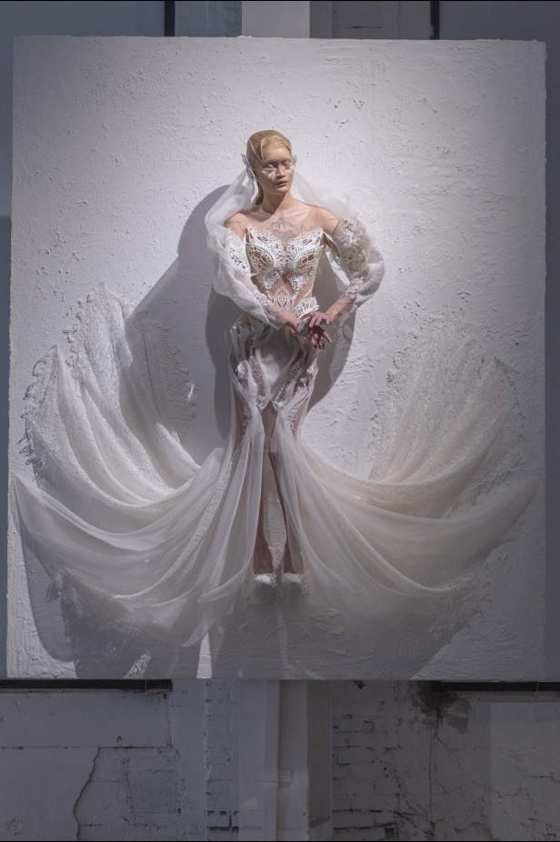 مجموعة Iris van Harpen للهوت كوتور لموسم خريف 2024