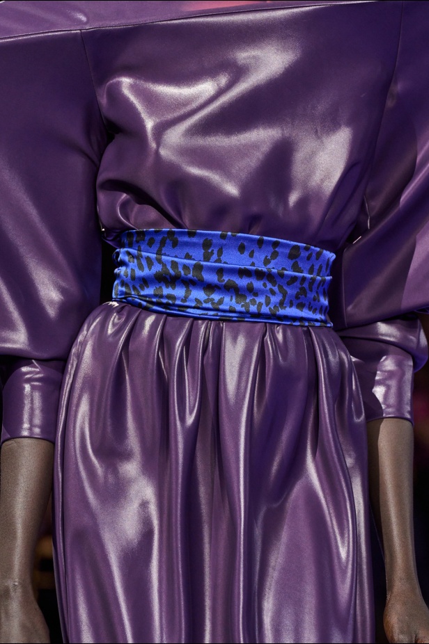 مجموعة Viktor&Rolf للهوت كوتور لموسم خريف 2024