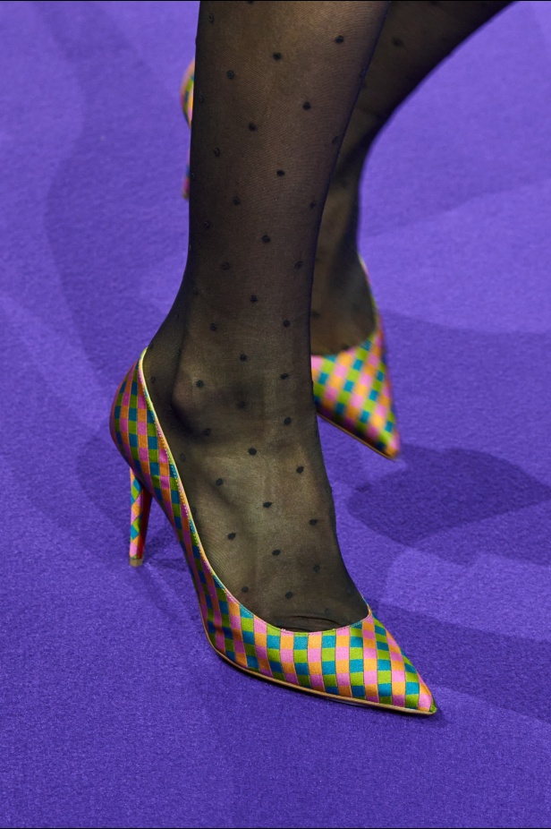 مجموعة Viktor&Rolf للهوت كوتور لموسم خريف 2024