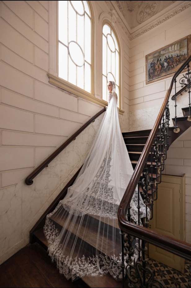 إبداع وأناقة في مجموعة رامي قاضي "Meydan" لخريف وشتاء 2024-2025... تجسيد روح الفروسية برقيّ وأنوثة لا مثيل لهما