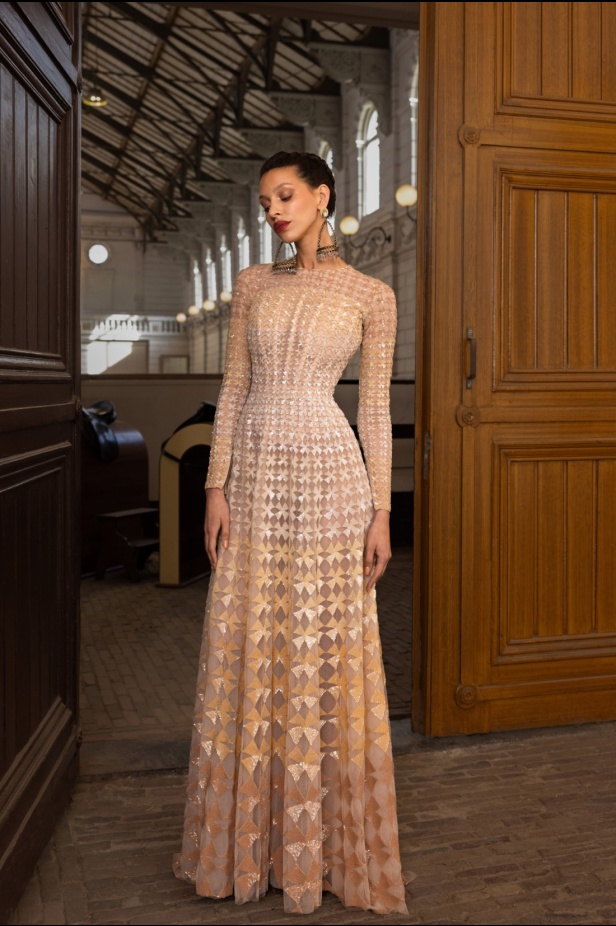 إبداع وأناقة في مجموعة رامي قاضي "Meydan" لخريف وشتاء 2024-2025... تجسيد روح الفروسية برقيّ وأنوثة لا مثيل لهما