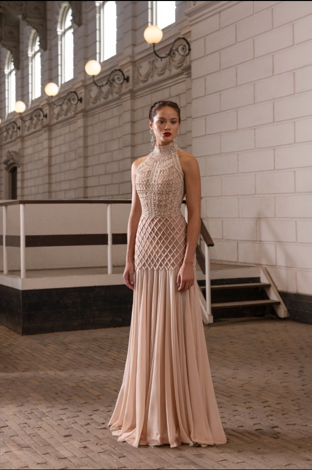 إبداع وأناقة في مجموعة رامي قاضي "Meydan" لخريف وشتاء 2024-2025... تجسيد روح الفروسية برقيّ وأنوثة لا مثيل لهما