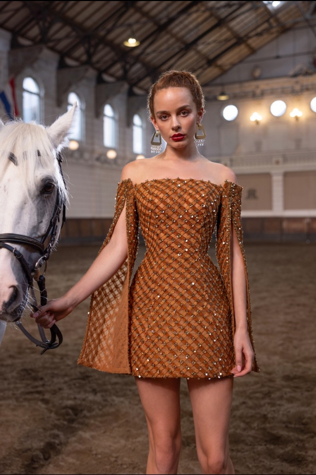 إبداع وأناقة في مجموعة رامي قاضي "Meydan" لخريف وشتاء 2024-2025... تجسيد روح الفروسية برقيّ وأنوثة لا مثيل لهما