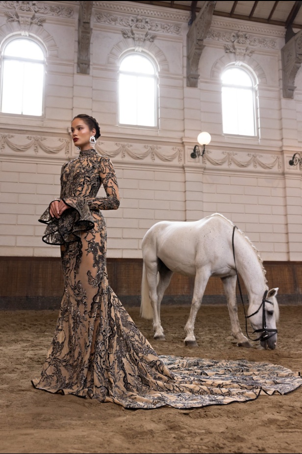 إبداع وأناقة في مجموعة رامي قاضي "Meydan" لخريف وشتاء 2024-2025... تجسيد روح الفروسية برقيّ وأنوثة لا مثيل لهما