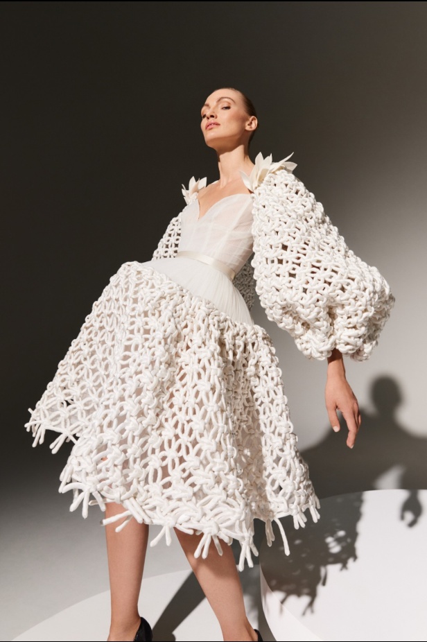 مجموعة Azzi & Osta خريف و شتاء 2024 للأزياء الراقية