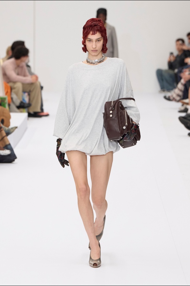 من مجموعة Acne Studios ربيع و صيف 2025