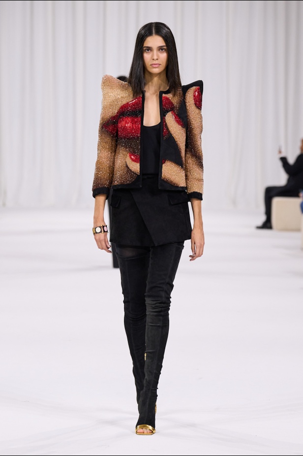 عودة إلى الجذور في مجموعة بالمان لربيع 2025