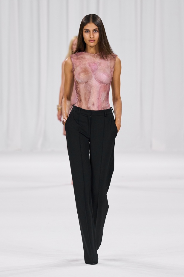 عودة إلى الجذور في مجموعة بالمان لربيع 2025