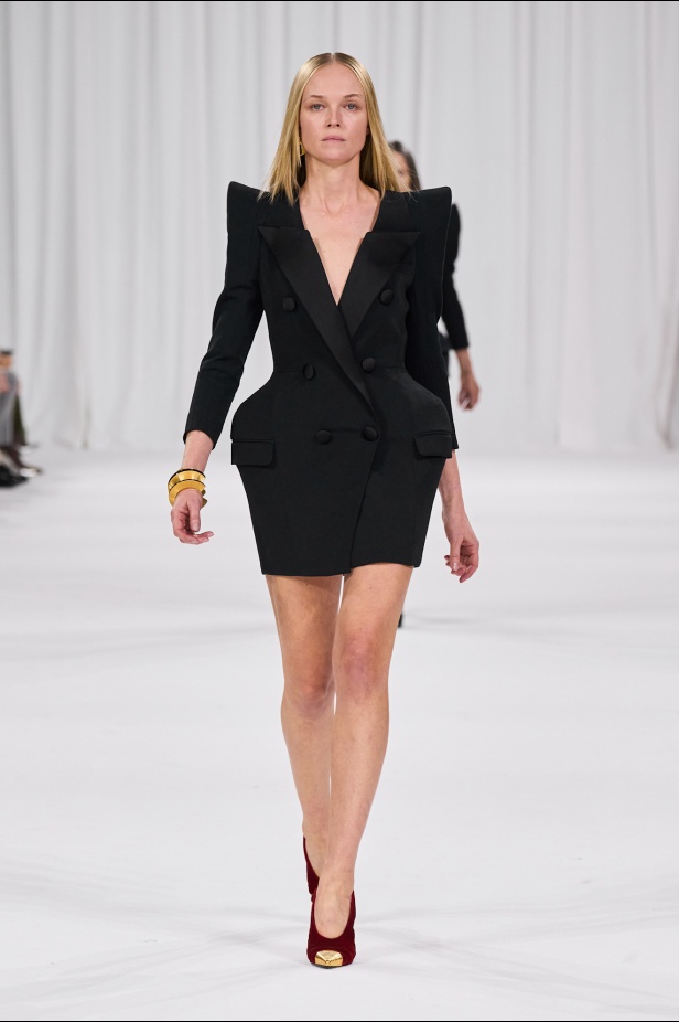 عودة إلى الجذور في مجموعة بالمان لربيع 2025