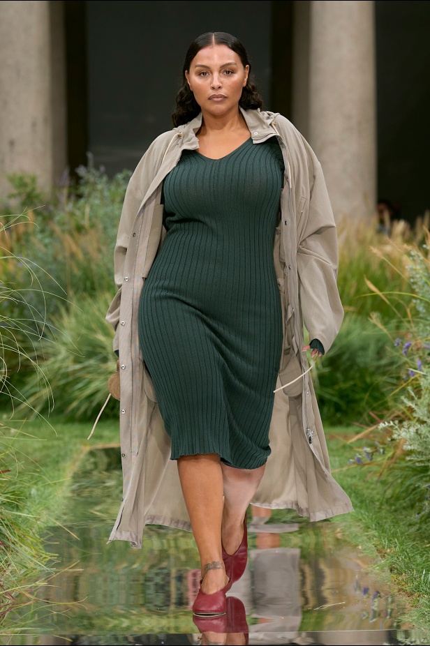 مجموعة Out of Office من Boss لربيع وصيف 2025