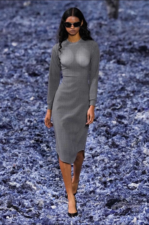 مجموعة Diesel لربيع وصيف 2025 في ميلانو