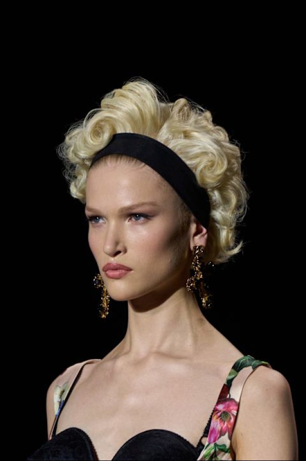  عرض أزياء Dolce & Gabbana لربيع وصيف 2025