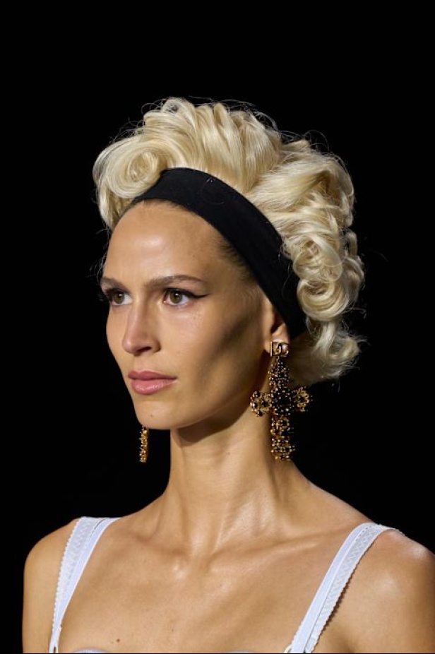  عرض أزياء Dolce & Gabbana لربيع وصيف 2025