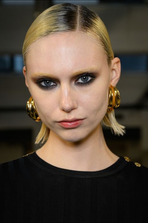 مجموعة Elisabetta Franchi لربيع وصيف 2025