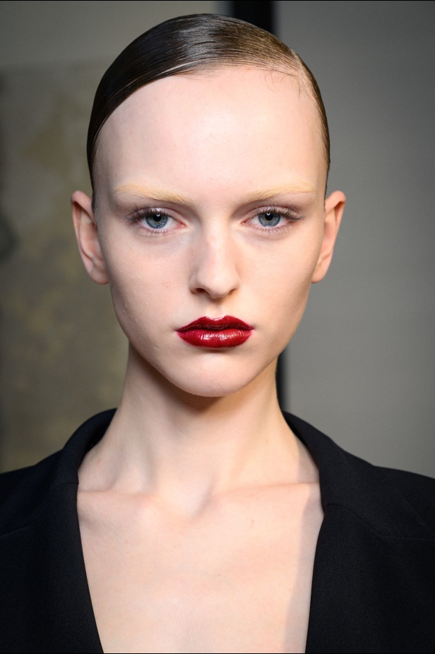 مجموعة Elisabetta Franchi لربيع وصيف 2025