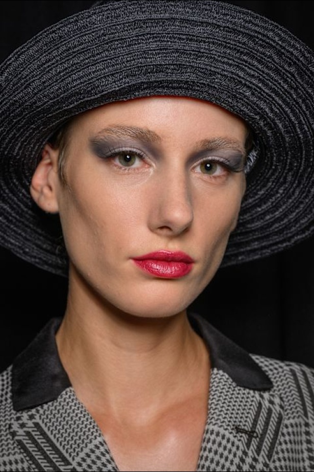 مجموعة Emporio Armani لربيع وصيف 2025