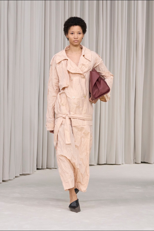 مجموعة Ferragamo ربيع و صيف 2025