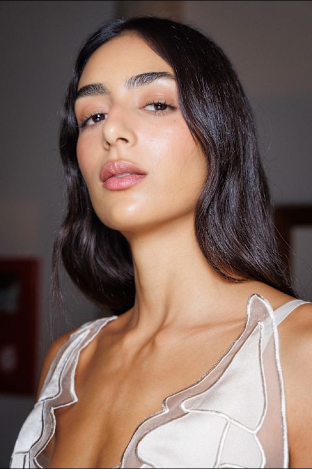 عرض أزياء مجموعة Alberta Ferretti لربيع وصيف 2025