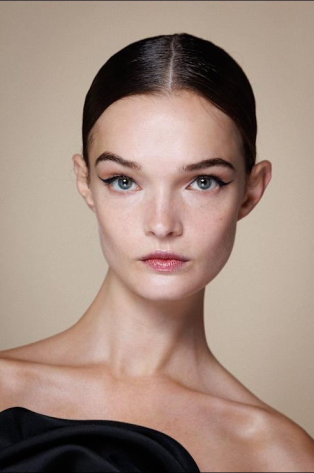 عرض أزياء Carolina Herrera لربيع وصيف 2024-2025