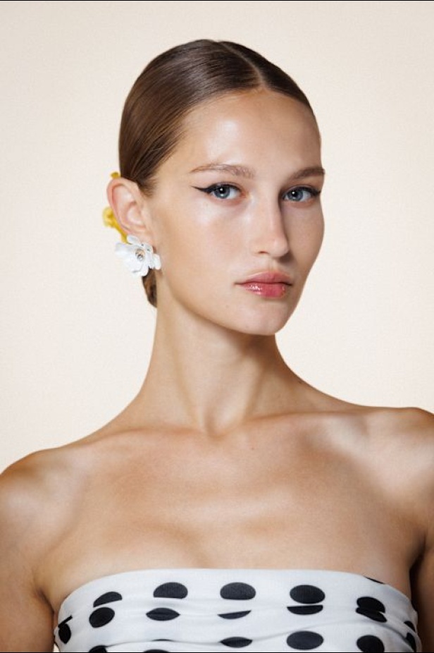 عرض أزياء Carolina Herrera لربيع وصيف 2024-2025