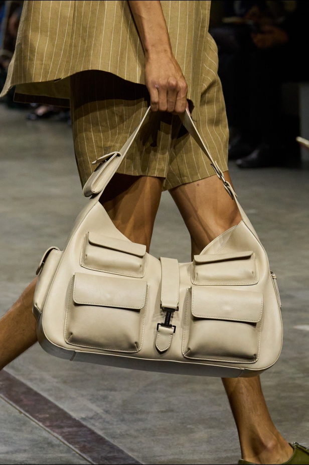 مجموعة ICEBERG لربيع وصيف 2025: طاقة جديدة إلى الأبد