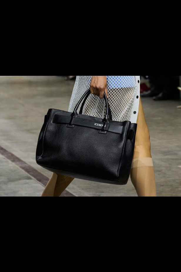 مجموعة ICEBERG لربيع وصيف 2025: طاقة جديدة إلى الأبد