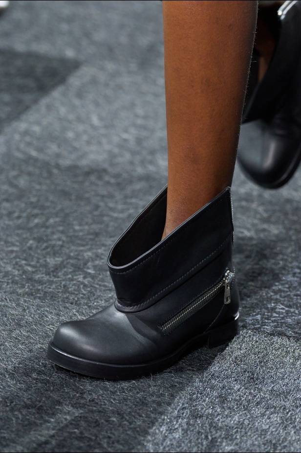 مجموعة JW Anderson مرحة وقريبة من الواقعية