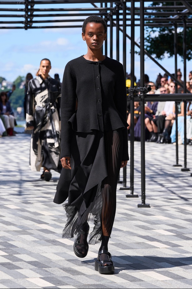 مجموعة Jason Wu لربيع 2025