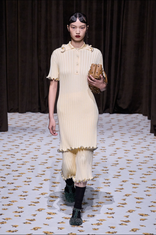 مجموعة Jil Sander ربيع و صيف 2025 للملابس الجاهزة