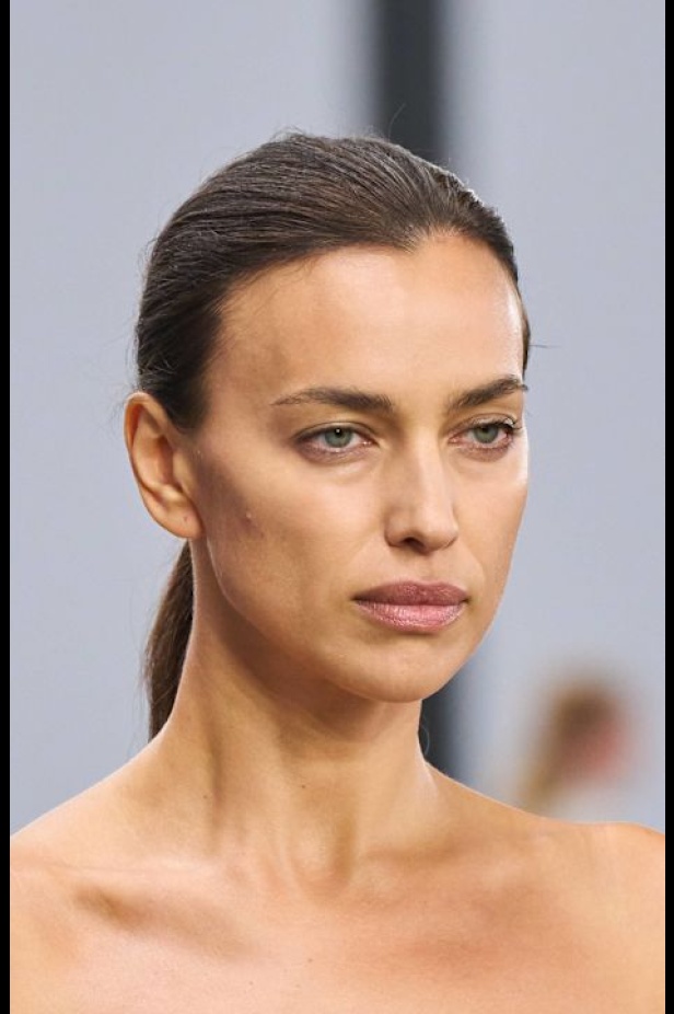 مجموعة مايكل كورس لربيع 2025