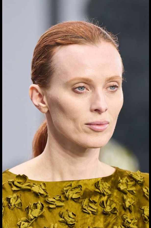 مجموعة مايكل كورس لربيع 2025