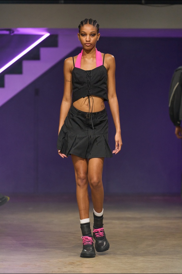 مجموعة Mark Fast لربيع وصيف 2025 في لندن